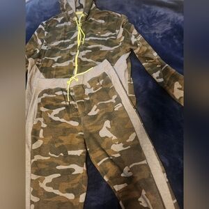 Ideology Camo, Gray and Neon Hoodie Jogger Set Mens M